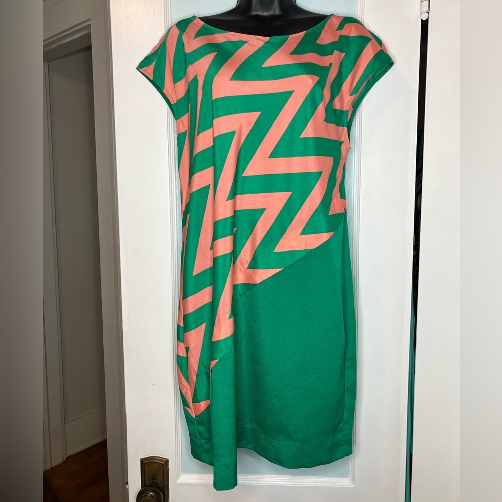 Peppermint Bold Green & Coral Zig Zag Geometric Mini Dress